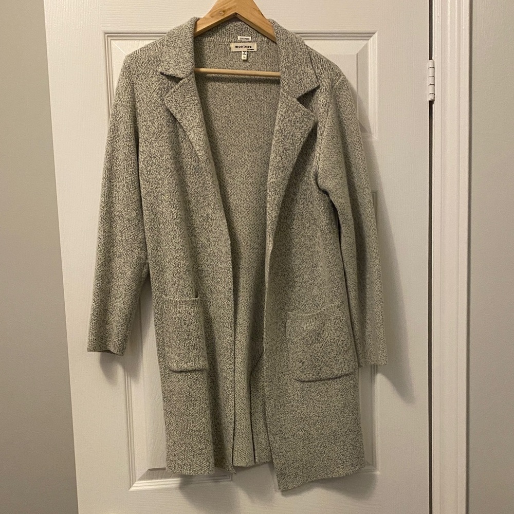 Monteau Gray Cardigan Sweater with Lapel Collar